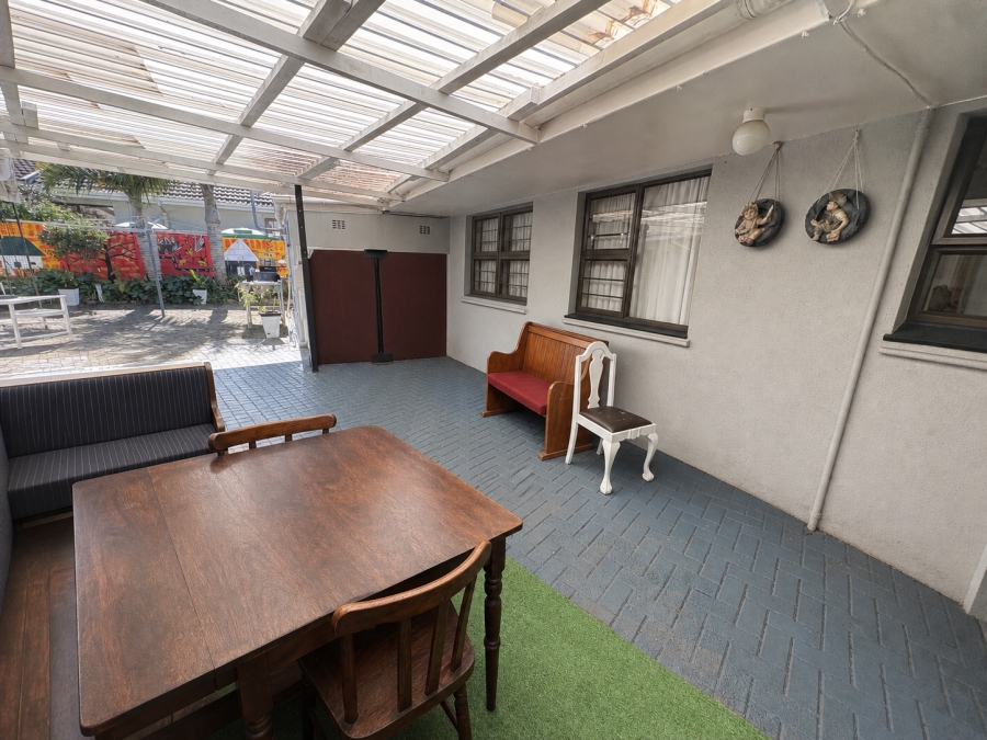 4 Bedroom Property for Sale in Nahoon Beach Eastern Cape